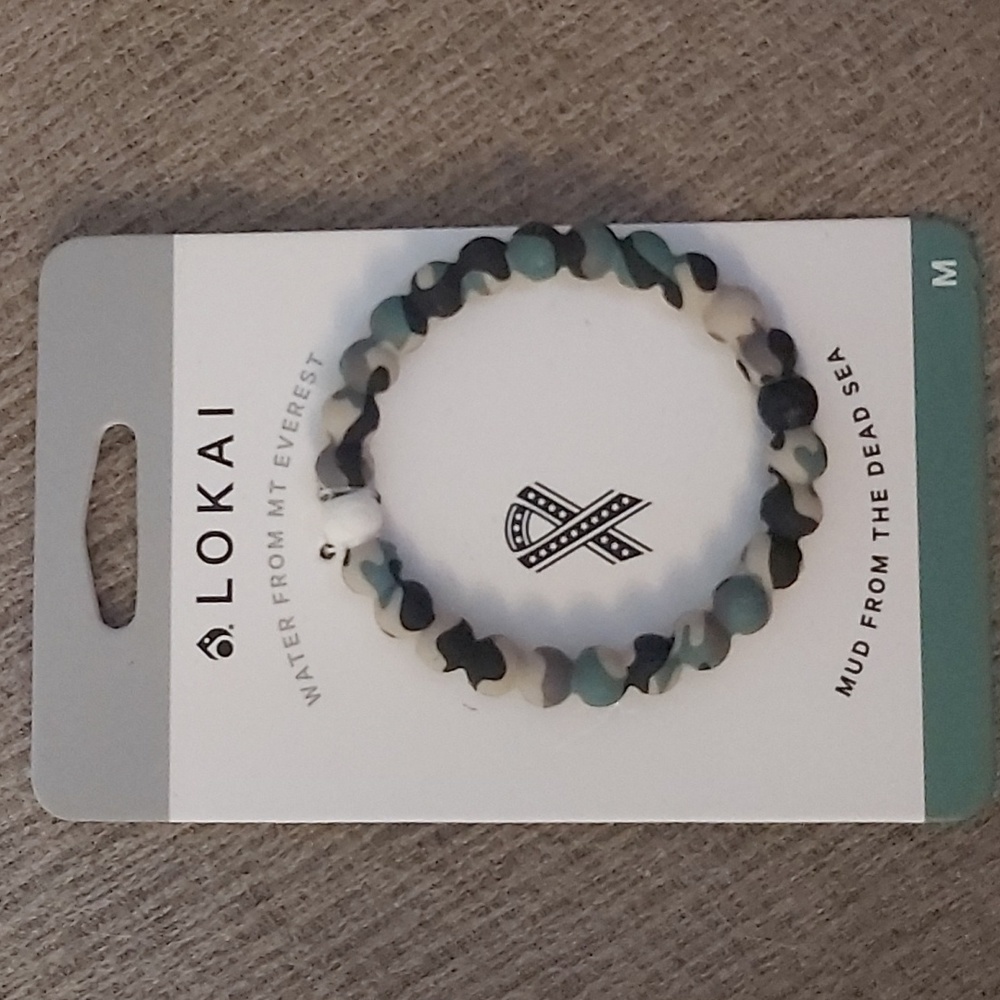 Lokai veterans bracelet medium